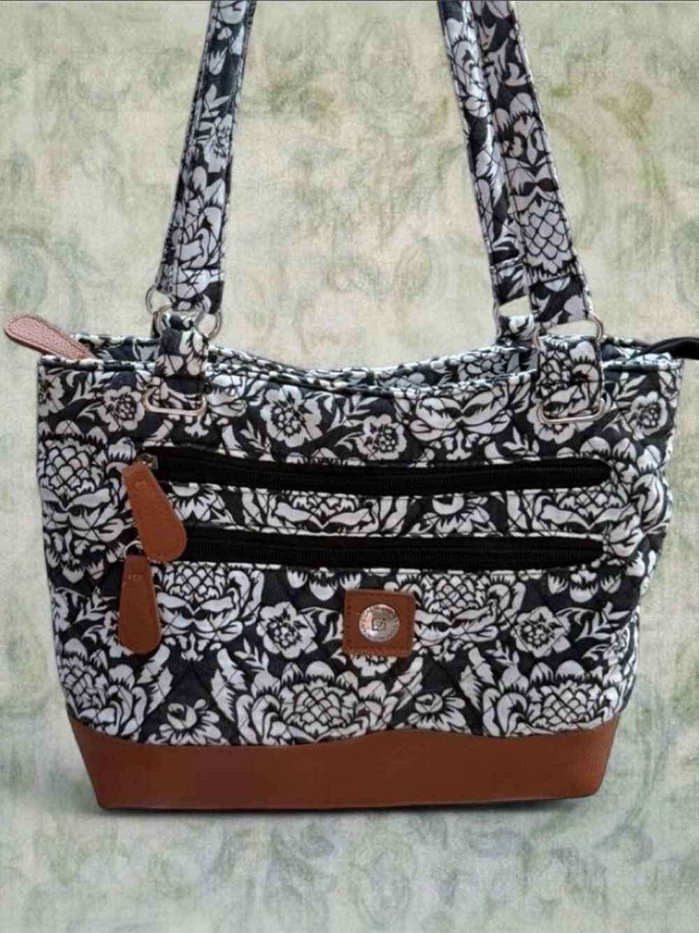 Stone Mountain Accessories Black & White Floral Tote with Brown Trim